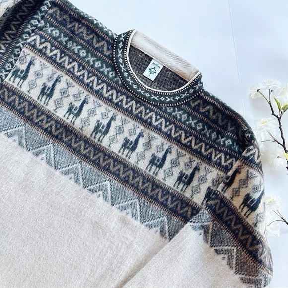 Boutique Alpaca Theme Thick Warm Sweater - Picture 4 of 5